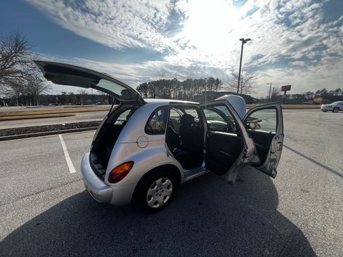 Used 2005 Chrysler PT Cruiser Touring Edition image 11