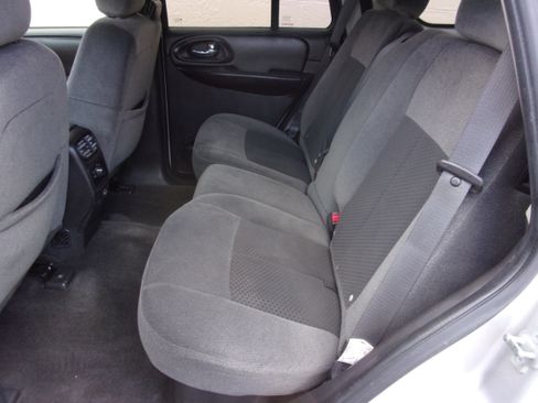 Used 2008 Chevrolet TrailBlazer LT RWD image 9