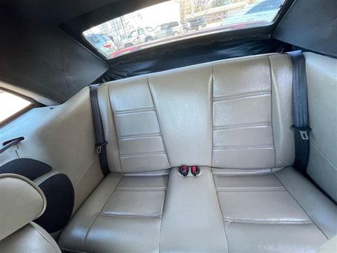 Used 2004 Ford Mustang image 16