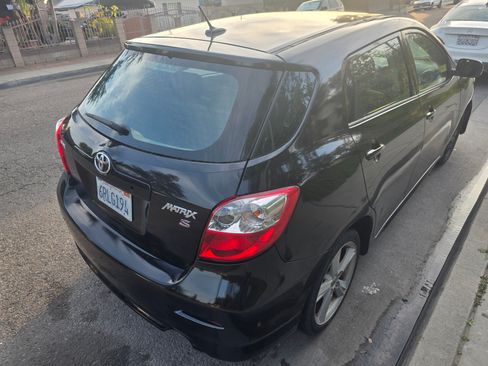 Used 2010 Toyota Matrix S image 17