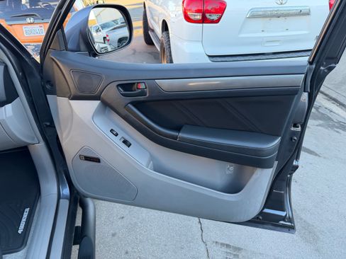 Used 2007 Toyota 4Runner Sport image 25