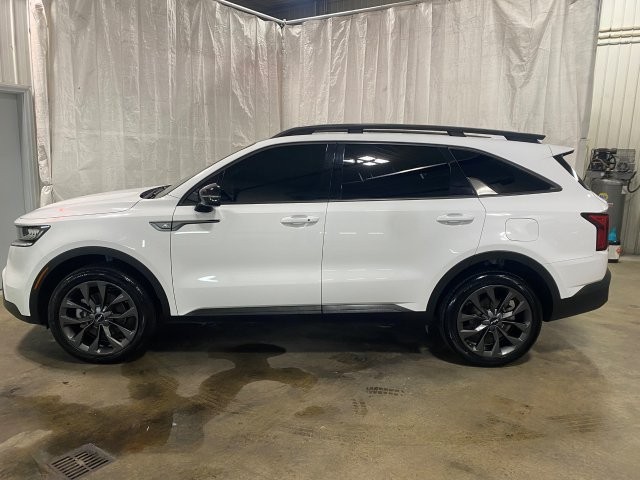 Used 2023 Kia Sorento AWD X-Line EX image 4