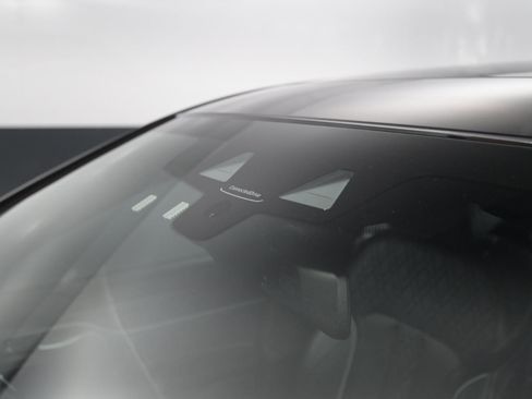 Used 2019 BMW 750i xDrive w/ Executive Package image 13