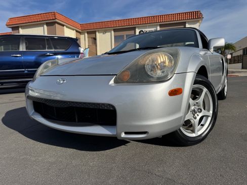 Used 2002 Toyota MR2 Spyder image 20