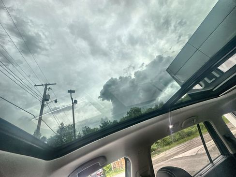 Used 2023 Volkswagen Atlas SEL Premium image 20