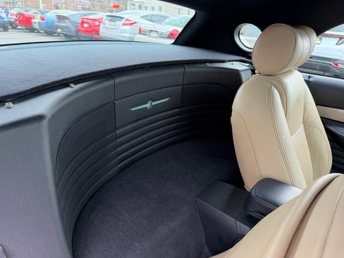 Used 2005 Ford Thunderbird 50th Anniversary image 17