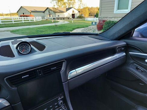 Used 2017 Porsche 911 Carrera 4S image 77