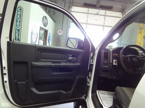 Used 2012 RAM 2500 4x4 Regular Cab ST image 11