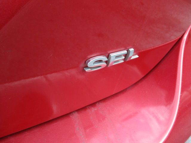 Used 2012 Ford Focus SEL Hatchback FWD image 23