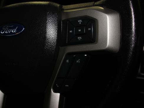 Used 2022 Ford F250 4x4 Crew Cab Super Duty image 33