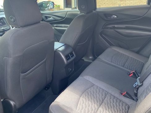 Used 2020 Chevrolet Equinox FWD LT w/ 1LT image 20