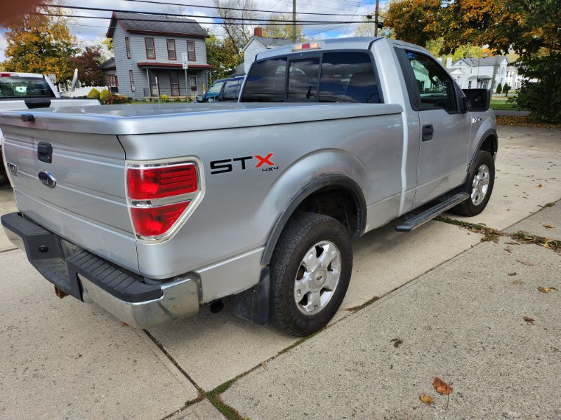Used 2010 Ford F150 4x4 Regular Cab image 9