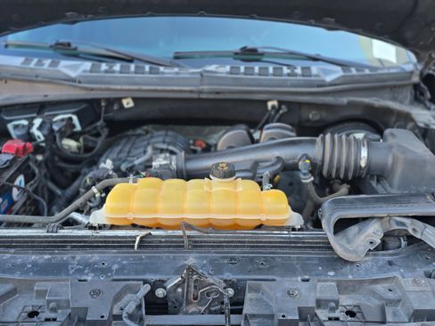 Used 2019 Ford F150 XLT image 26