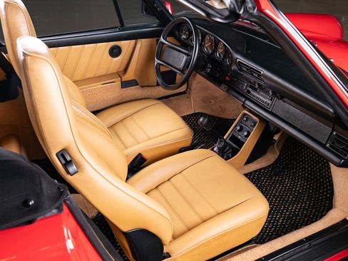 Used 1987 Porsche 911 Carrera Cabriolet RWD image 66