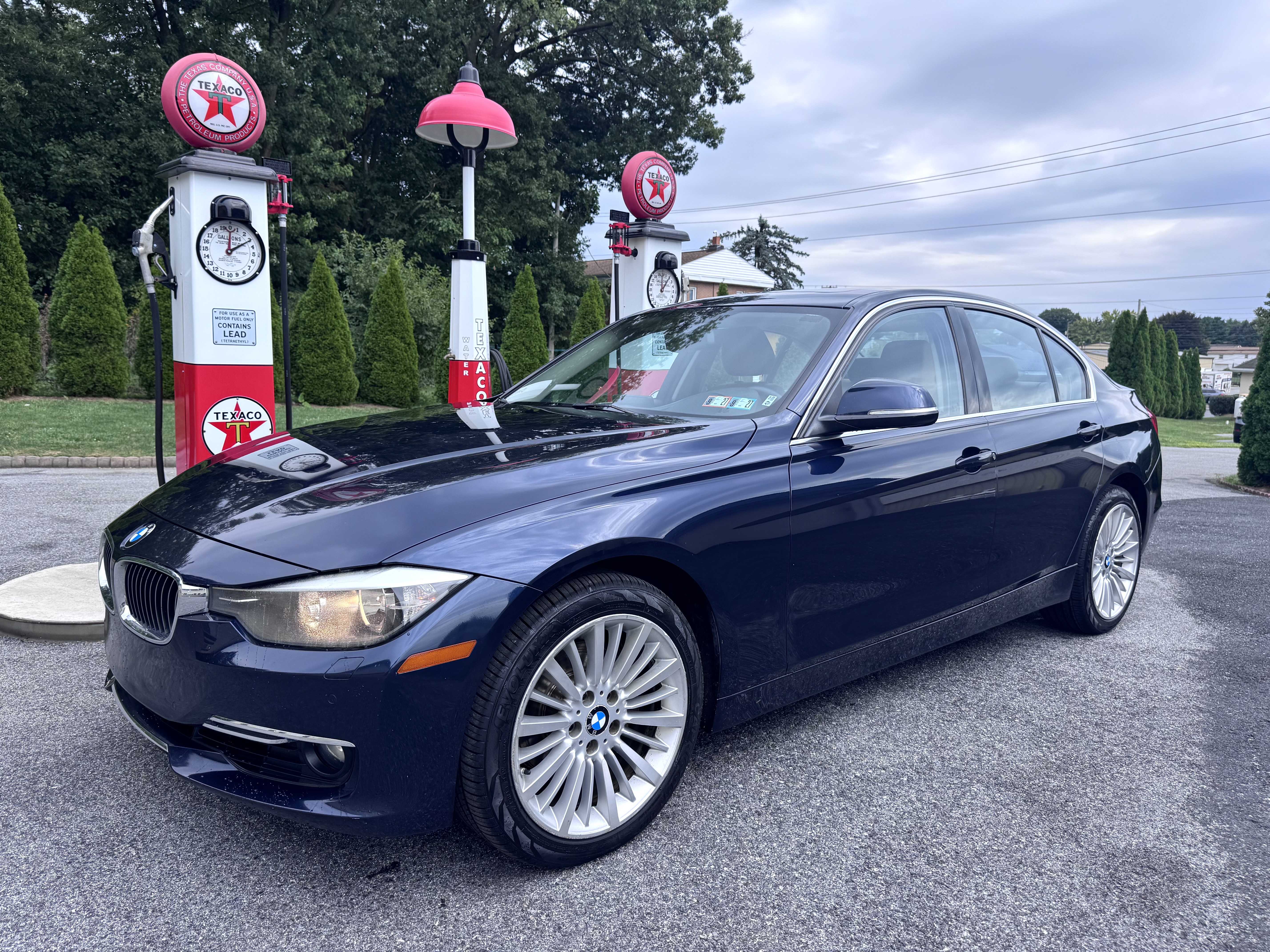 Used 2015 BMW 328i xDrive Sedan AWD/4WD image 1