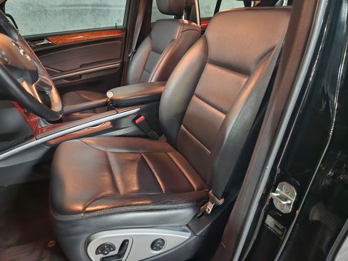 Used 2009 Mercedes-Benz ML 320 image 9