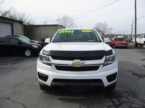 Used 2019 Chevrolet Colorado W/T image 3