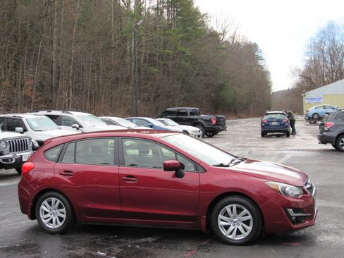 Used 2016 Subaru Impreza 2.0i Premium image 14