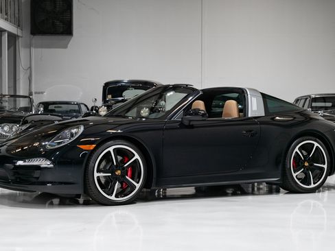 Used 2015 Porsche 911 Targa 4S image 1