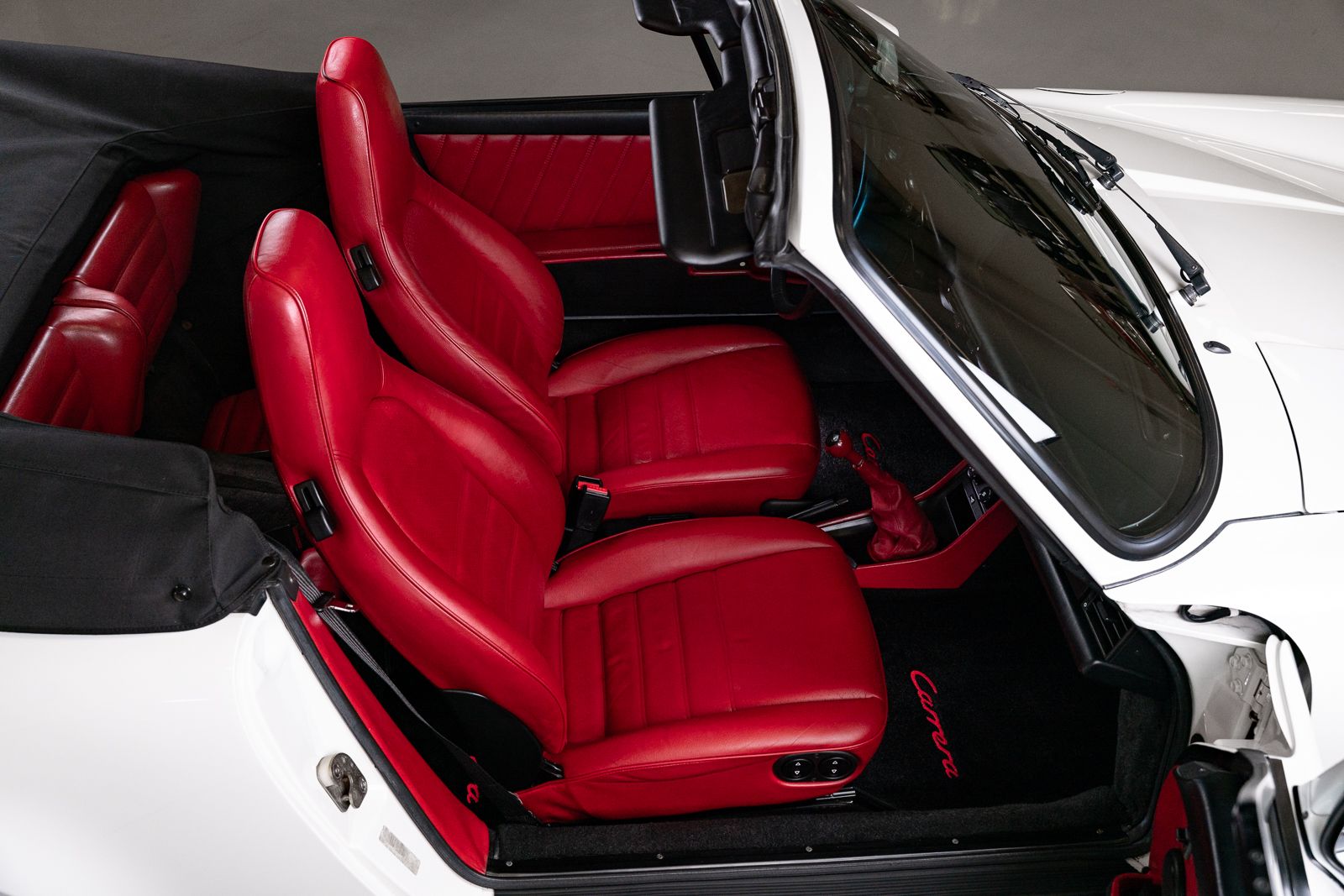 Used 1989 Porsche 911 Carrera Cabriolet RWD image 73