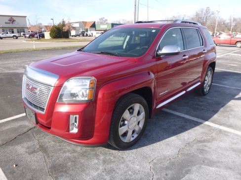Used 2015 GMC Terrain Denali image 2