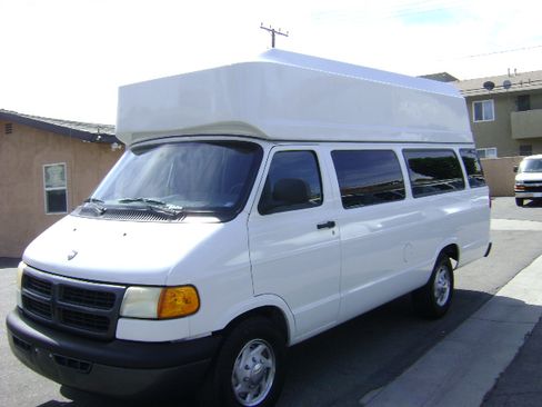 Used 2000 Dodge B3500 Maxi RWD image 4