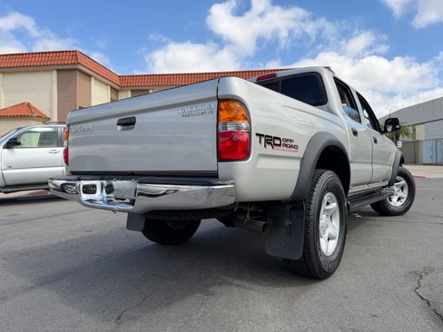 Used 2004 Toyota Tacoma TRD Off-Road image 10