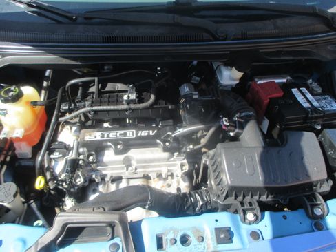 Used 2014 Chevrolet Spark LT image 16