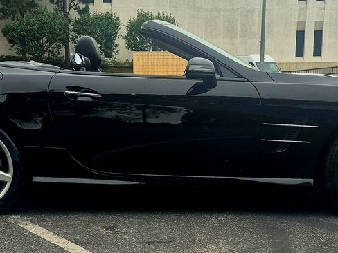 Used 2013 Mercedes-Benz SL 550 image 14