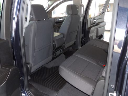 Used 2022 Chevrolet Silverado 1500 Custom image 19