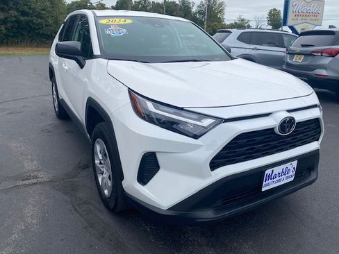 Used 2024 Toyota RAV4 LE image 4