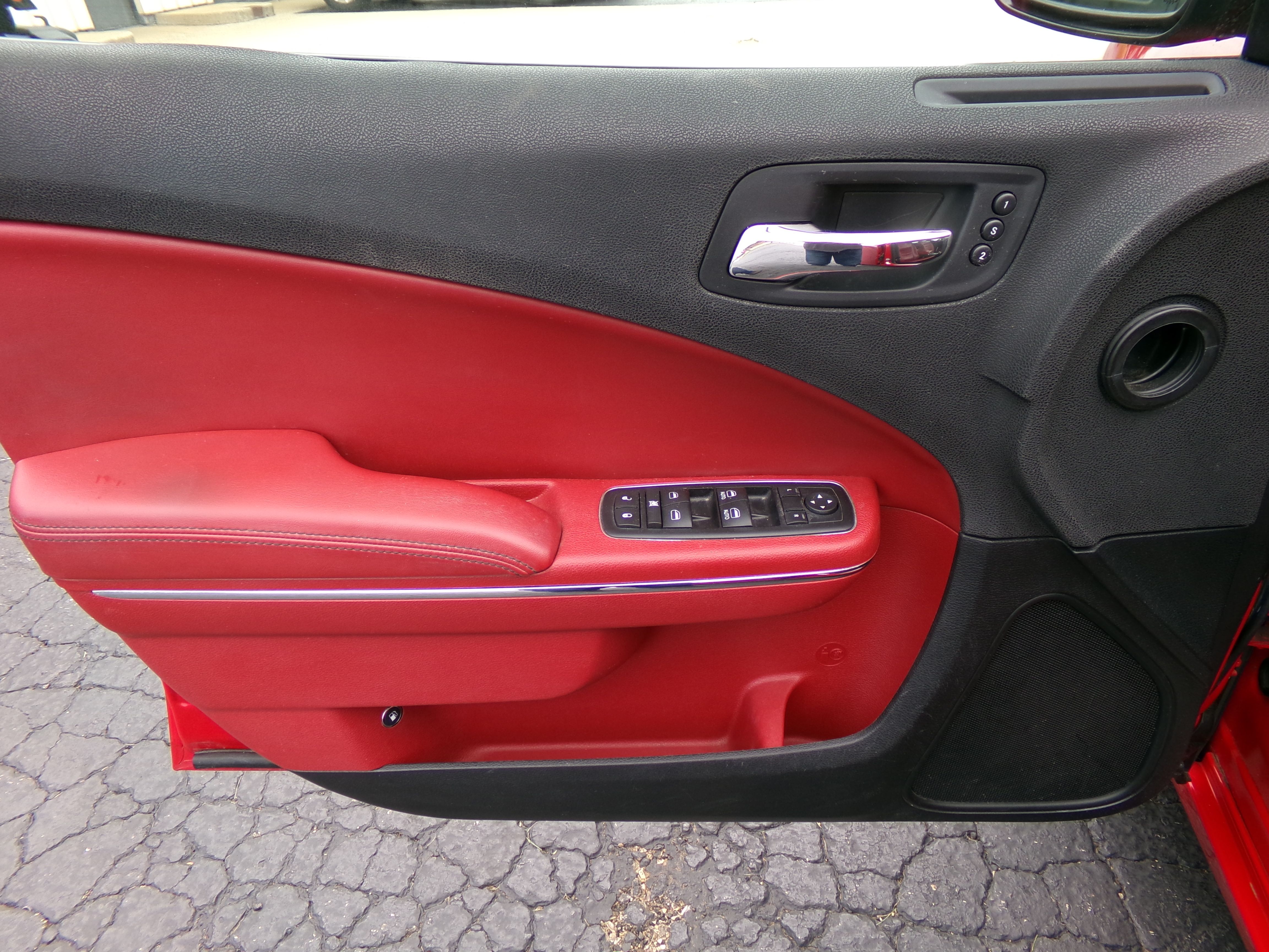 Used 2012 Dodge Charger SXT AWD image 16