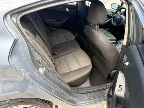 Used 2016 Kia Forte LX Sedan FWD image 11