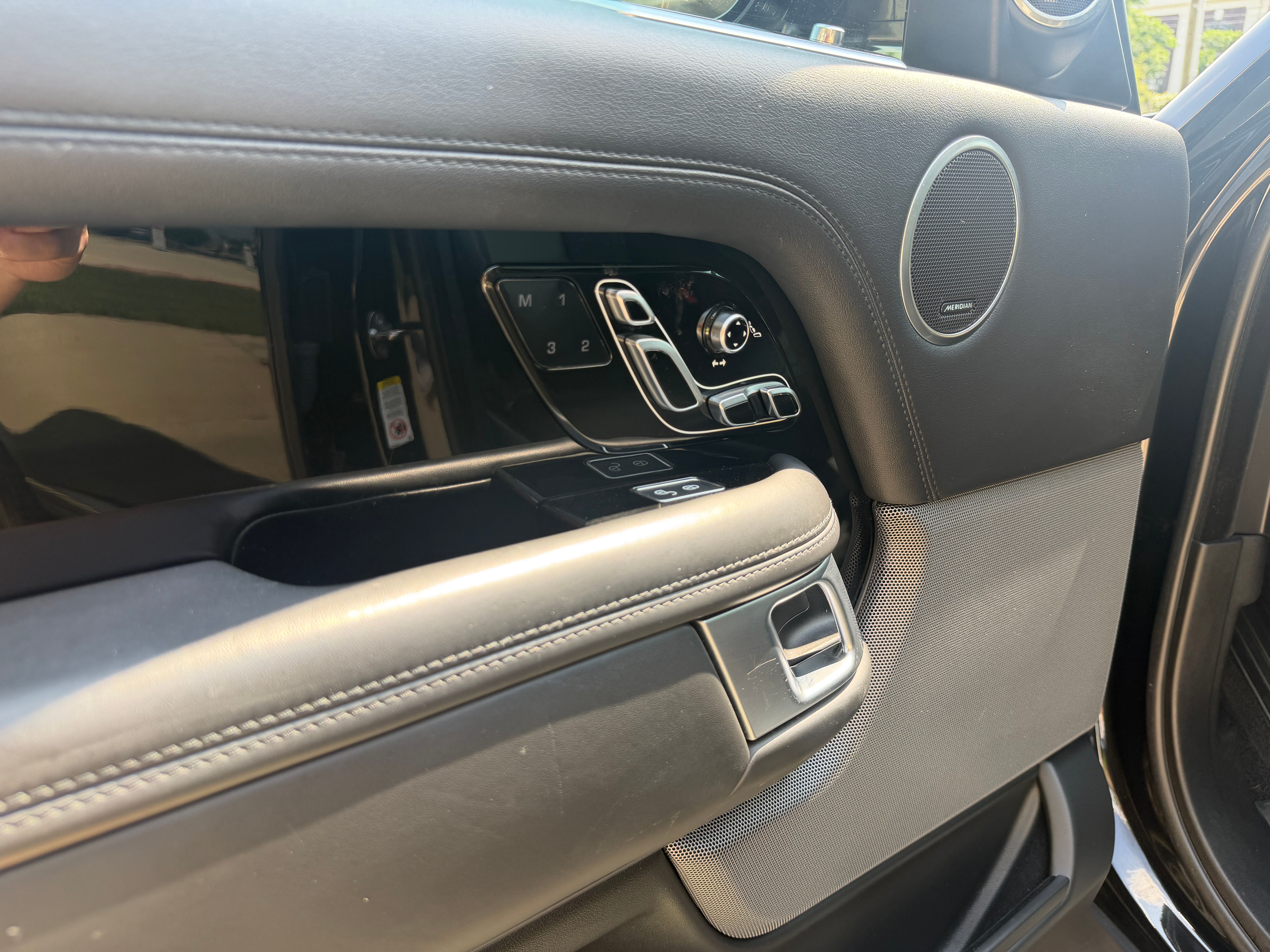 Used 2020 Land Rover Range Rover HSE AWD/4WD image 14
