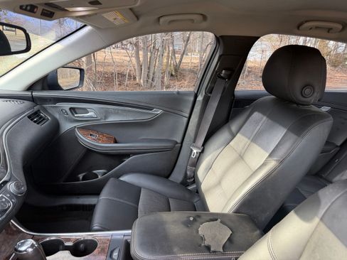 Used 2014 Chevrolet Impala LT image 33