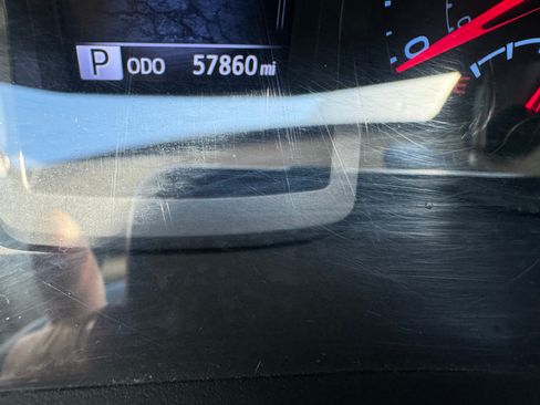 Used 2020 Toyota Tacoma SR image 6