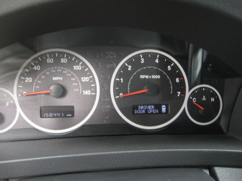 Used 2008 Jeep Grand Cherokee 4WD Laredo image 9