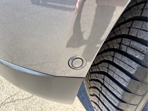 Used 2016 Land Rover Range Rover Sport HSE image 13