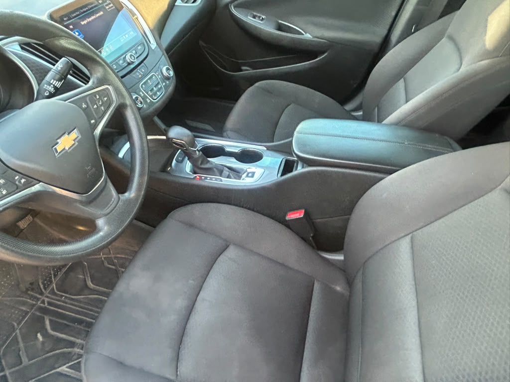 Used 2024 Chevrolet Malibu LT w/ 1LT FWD image 8