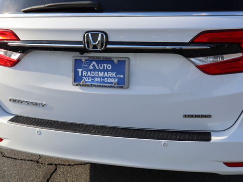 Used 2023 Honda Odyssey Touring image 11