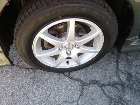 Used 2005 Scion xB image 9