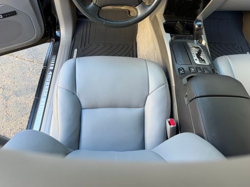 Used 2007 Toyota 4Runner Limited image 24