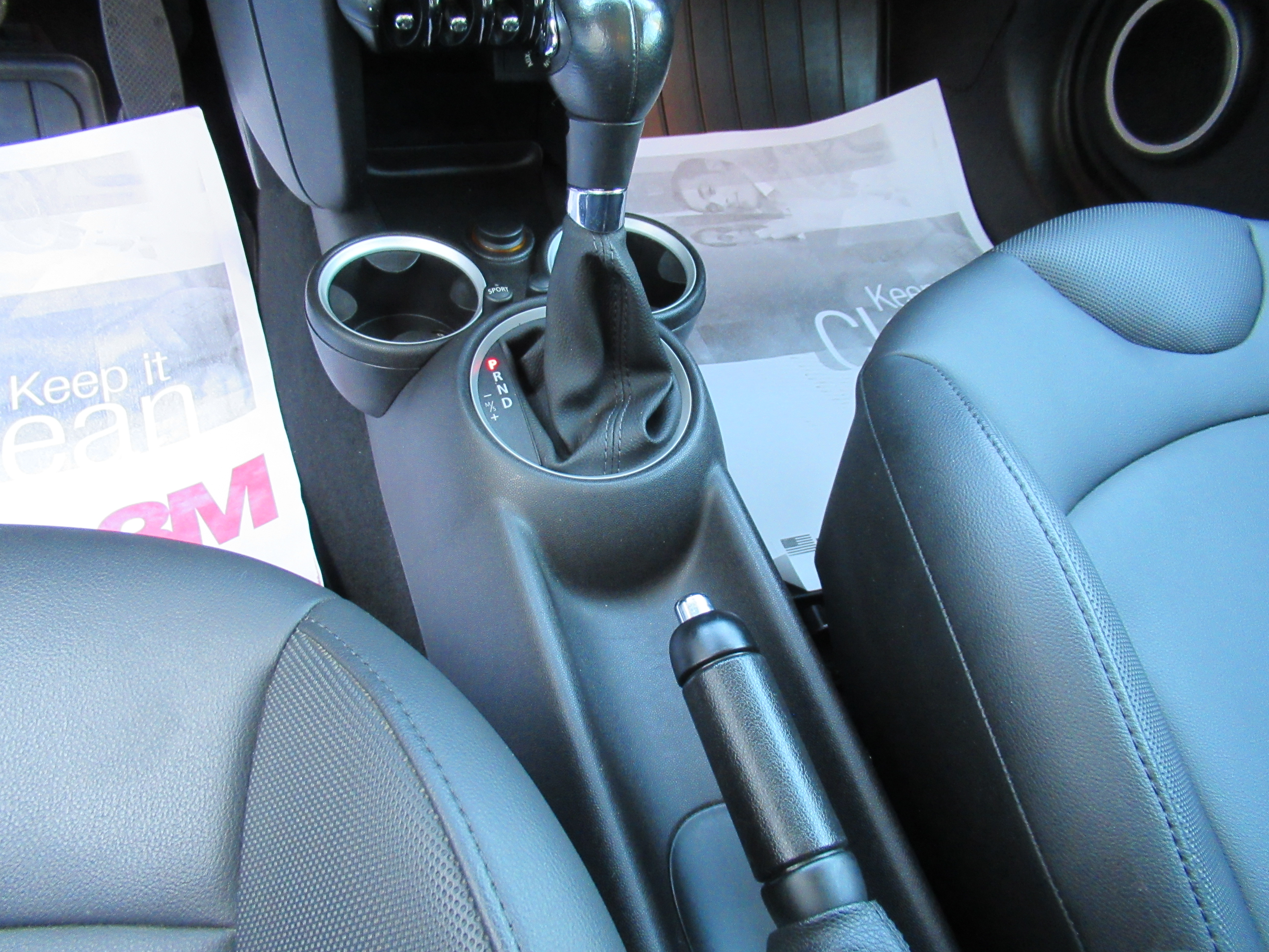 Used 2011 MINI Cooper Clubman FWD image 13