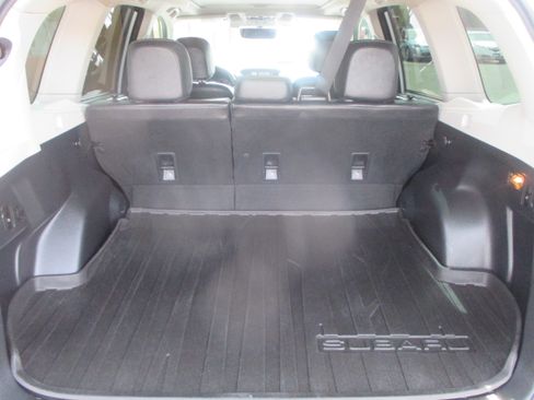 Used 2017 Subaru Forester 2.5i Touring AWD/4WD image 13