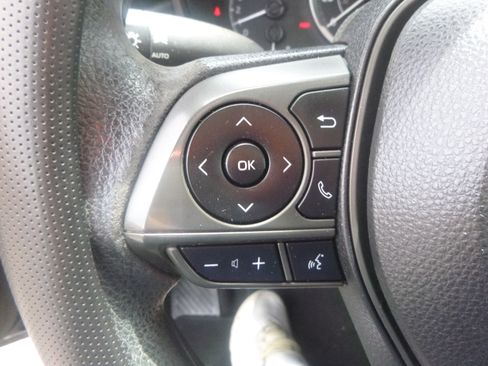 Used 2020 Toyota Corolla LE Sedan FWD image 16