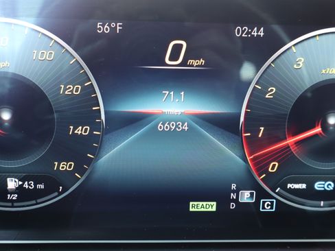 Used 2020 Mercedes-Benz GLE 450 image 27