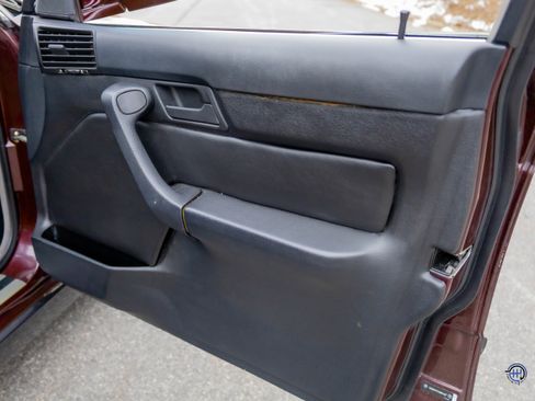 Used 1991 BMW M5 image 49