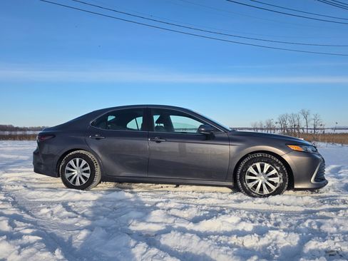 Used 2023 Toyota Camry LE image 23