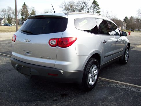 Used 2012 Chevrolet Traverse LS image 5