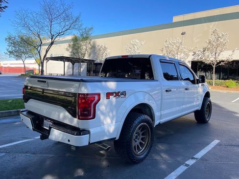 Used 2017 Ford F150 Platinum image 8
